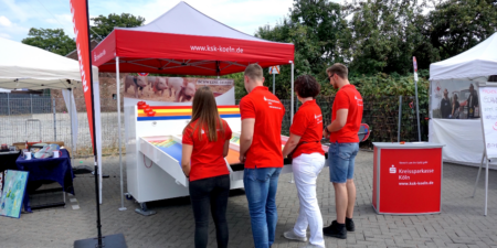 Pferderennen mit Sparschweinen mieten für Banken und Promotion